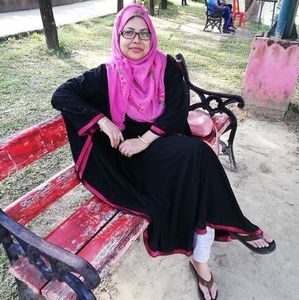 Meet your Posher, Nazmun